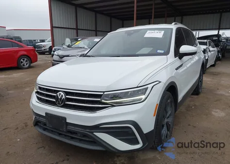 2024 Volkswagen Tiguan 2.0T Se/2.0T Wolfsburg Edition from USA, damaged, VIN 3VV3B7AX6RM038713